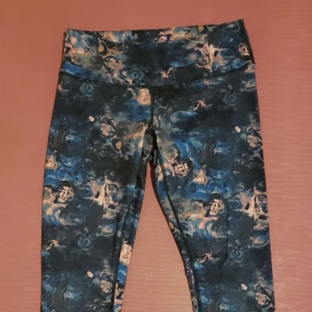 Lululemon long leggings Size 10/Large